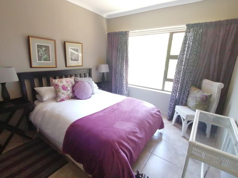 To Let 3 Bedroom Property for Rent in Paradise Beach Eastern Cape